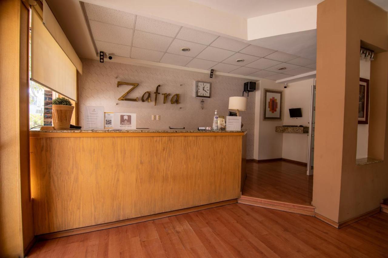 Hotel Zafra โทร์เรออน ภายนอก รูปภาพ