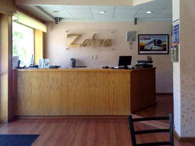 Hotel Zafra โทร์เรออน ภายนอก รูปภาพ